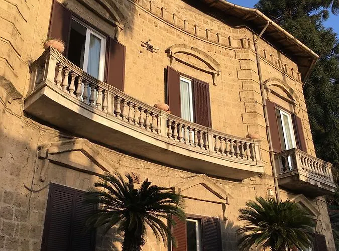 Lendi Bed and Breakfast 3*